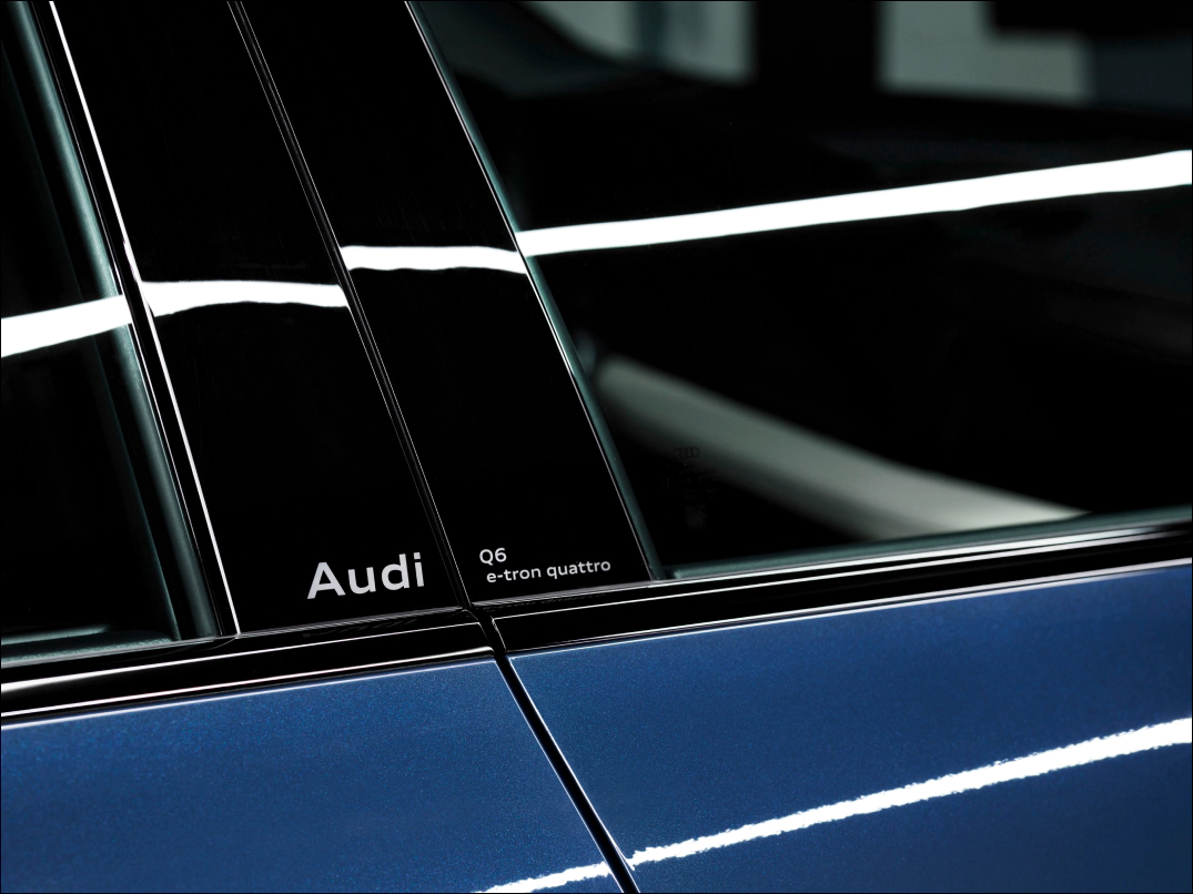 B-stolpen på Audi Q6 e-tron.